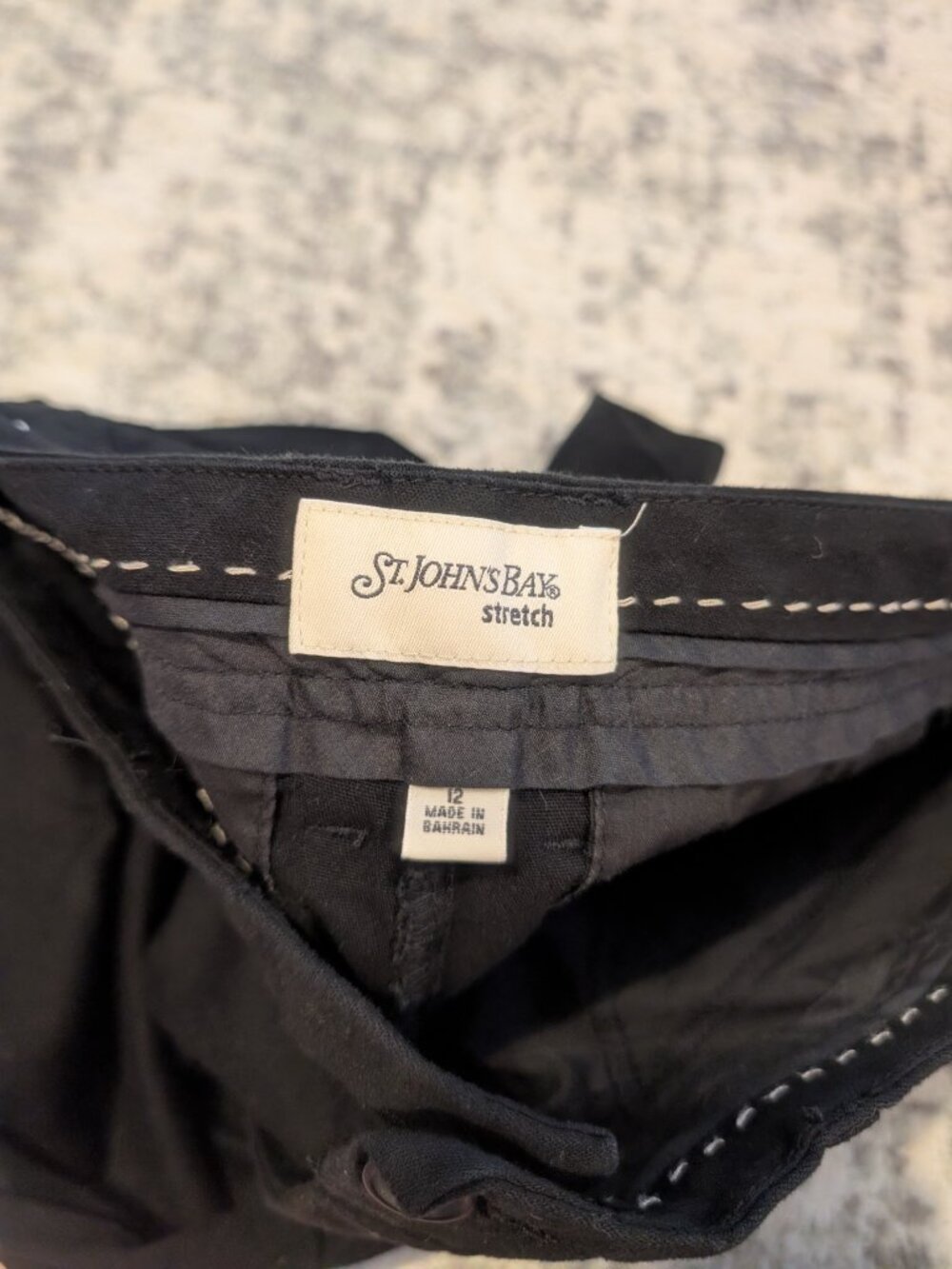 St. John's Bay Stretch Black Capri Pants Women's Size 12 Classic Casual Crop - Picture 6 of 10